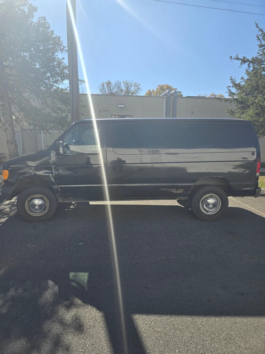 Ford_E350 Vans 