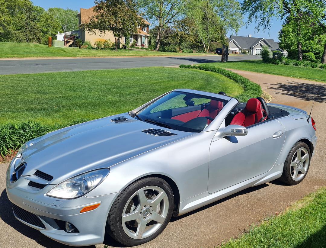 Mercedes-Benz_SLK Class 