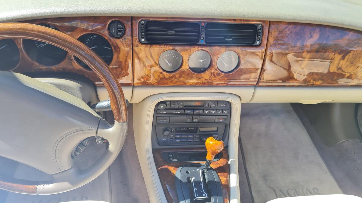 car_image_564x480 - 