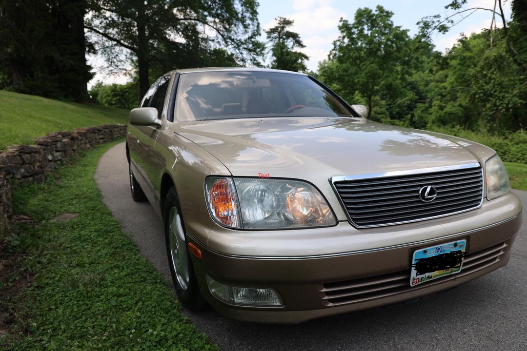 Lexus_LS 400 