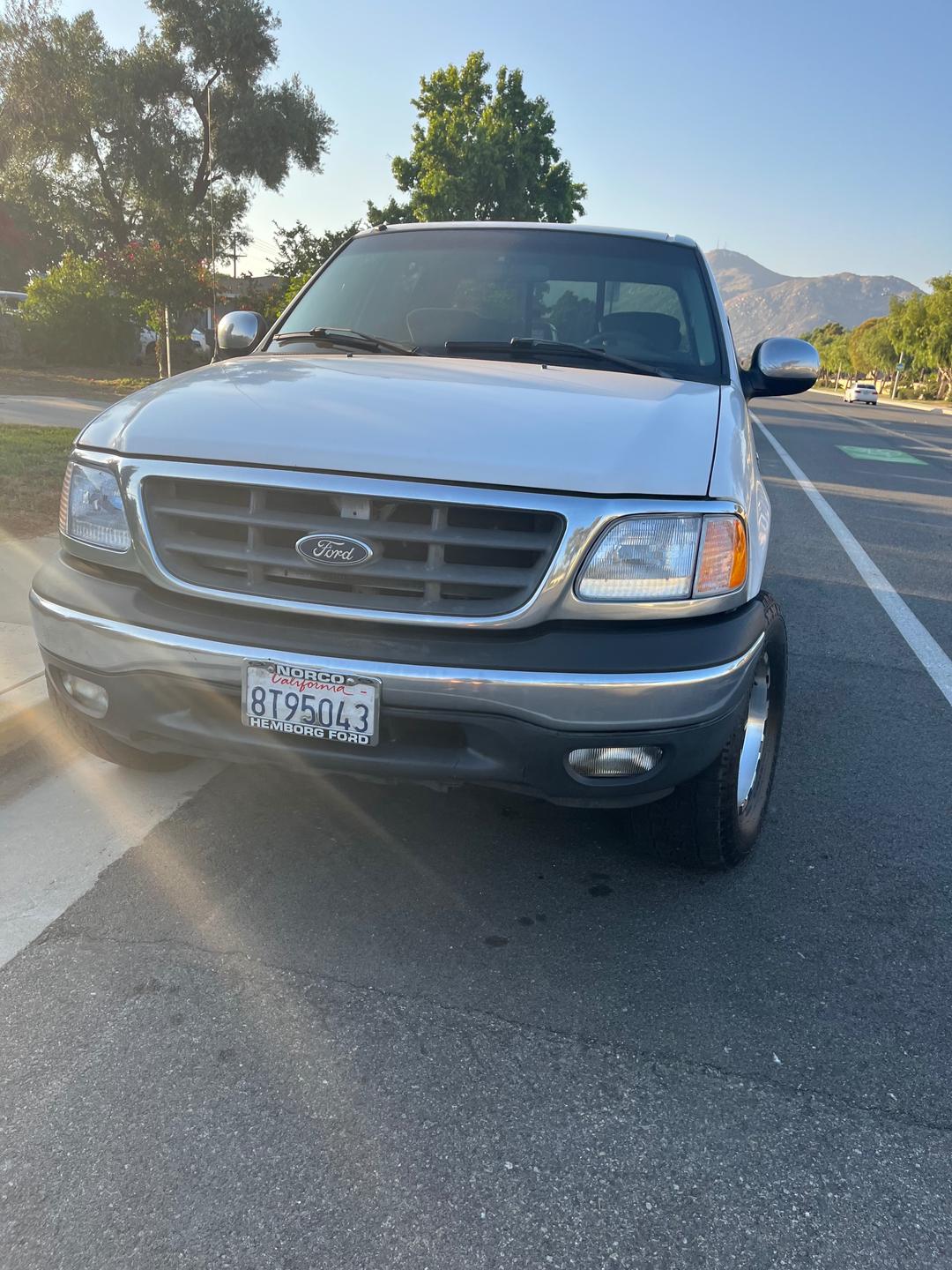 Ford_F-150 