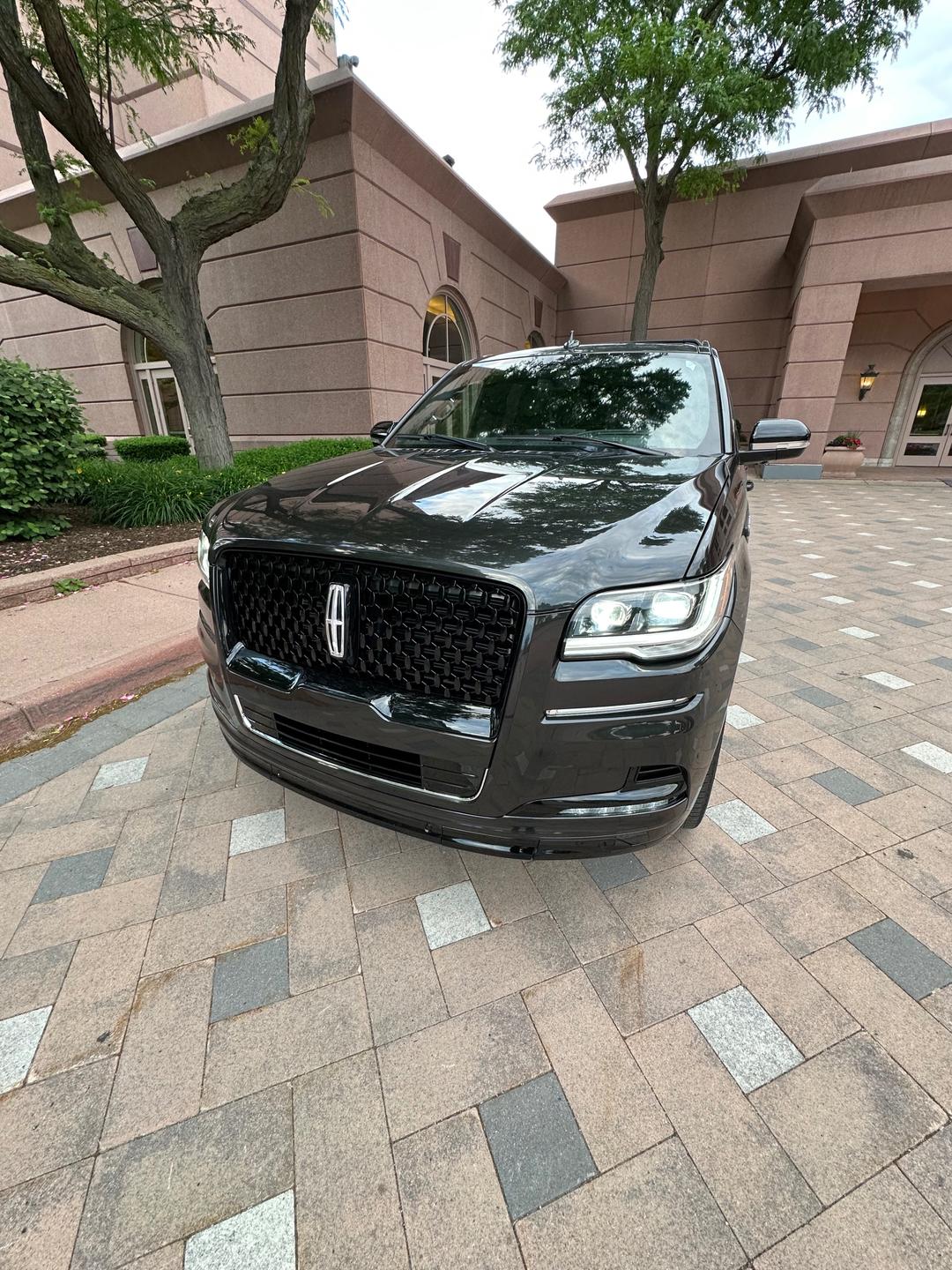 Lincoln_Navigator 