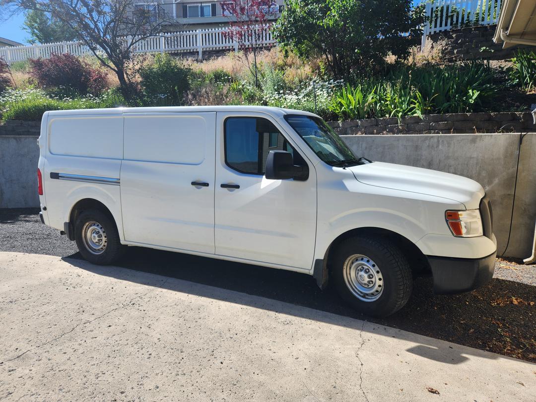 Nissan_NV 1500 