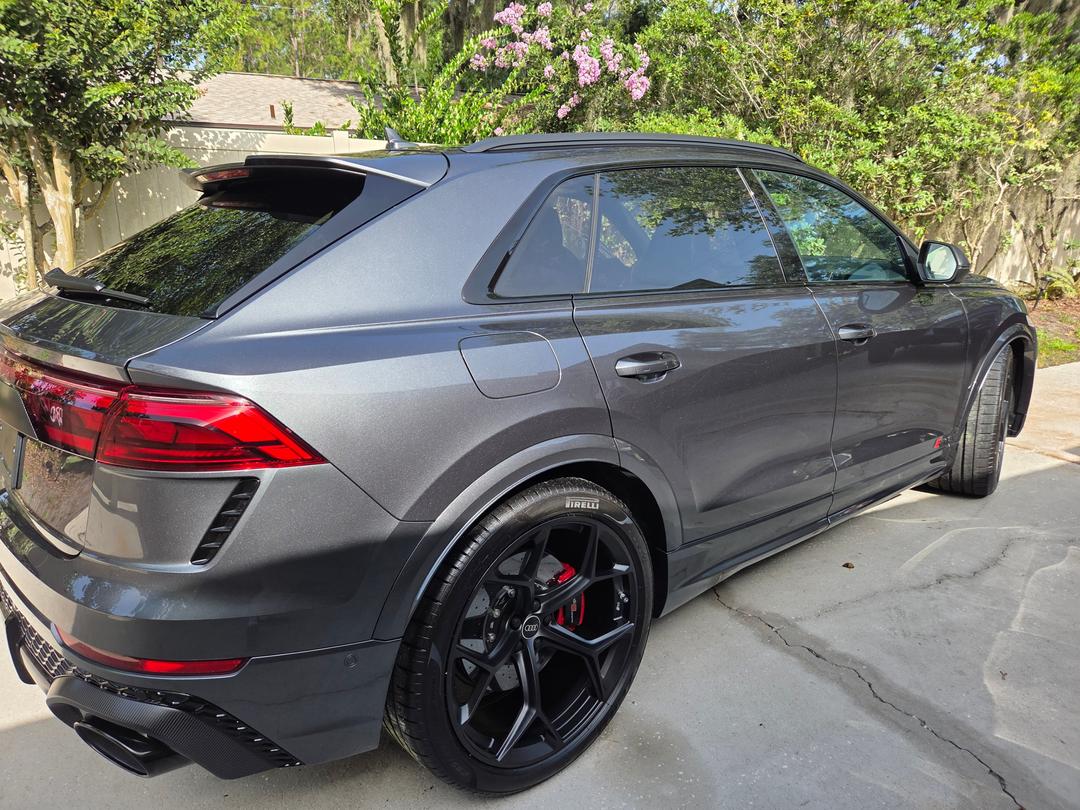Audi_RS Q8 