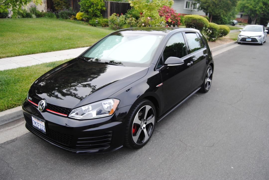 Volkswagen_GTI 