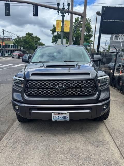 Toyota_Tundra 
