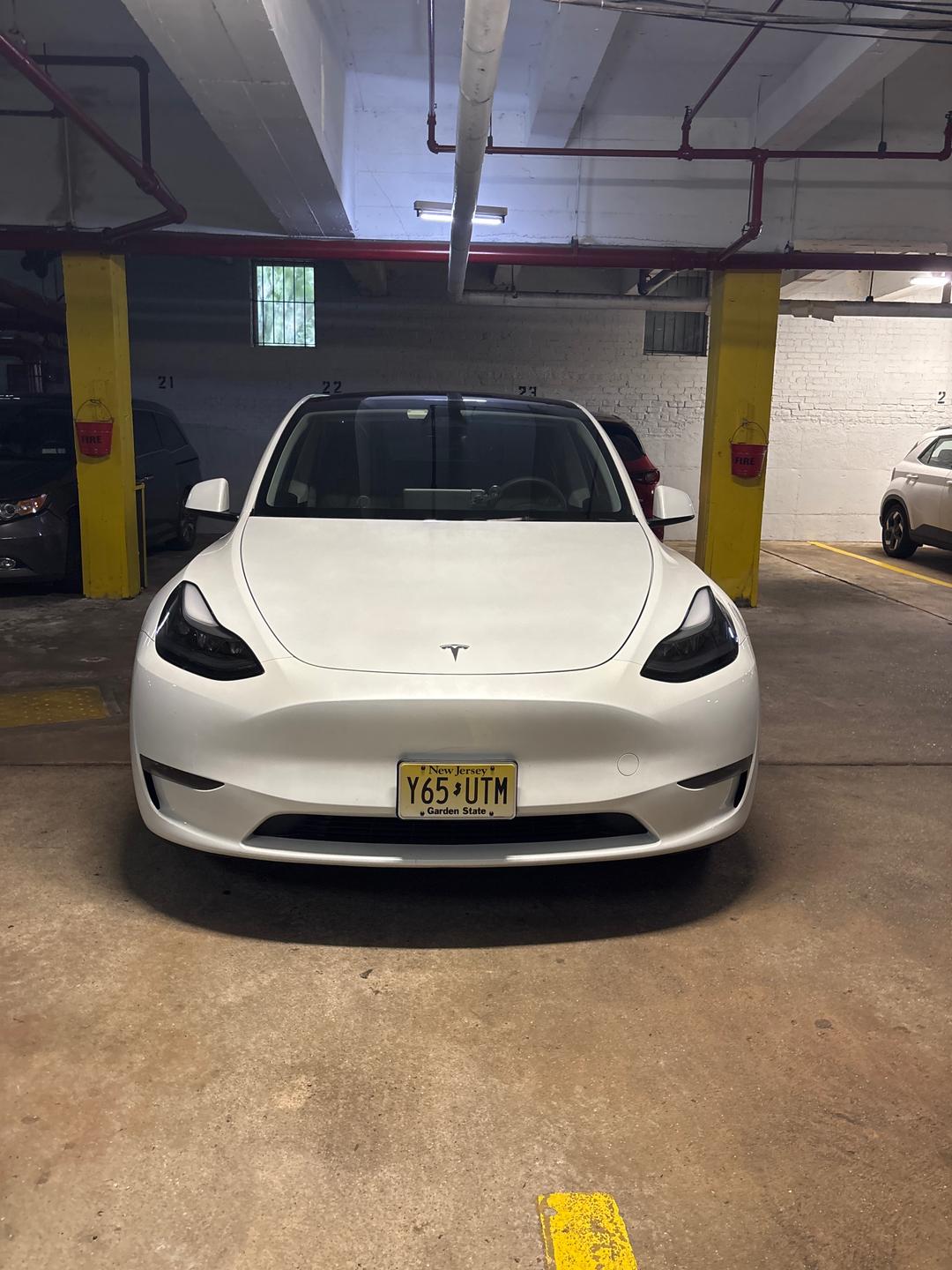 Tesla_Model Y 