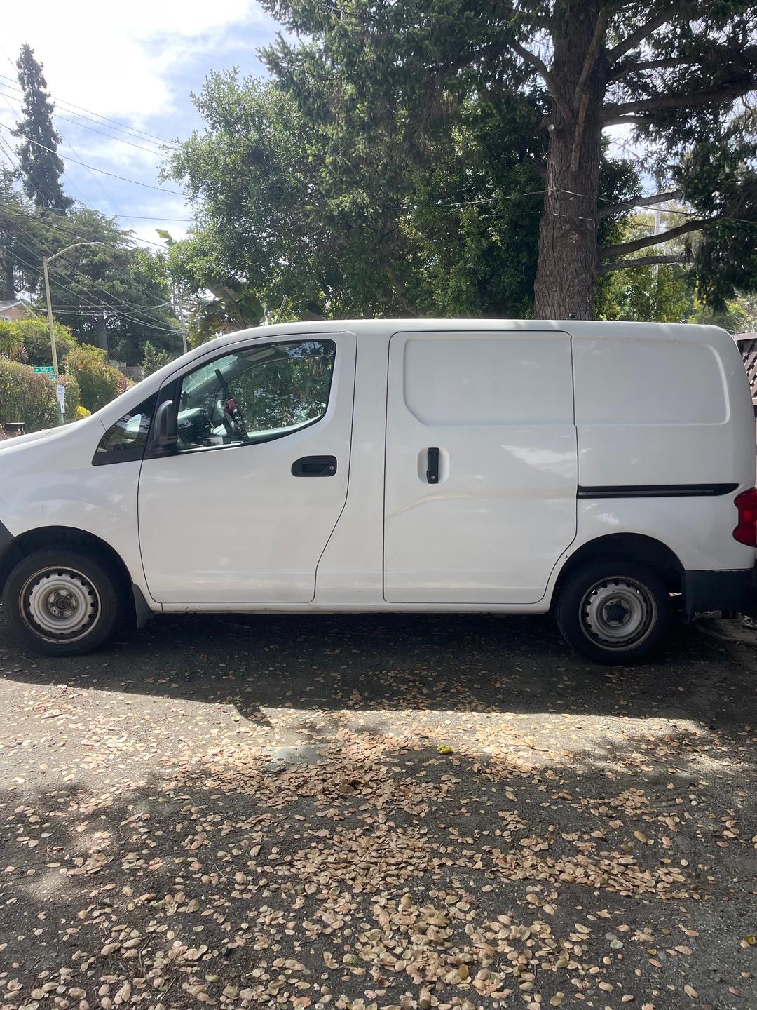Nissan_NV 200 