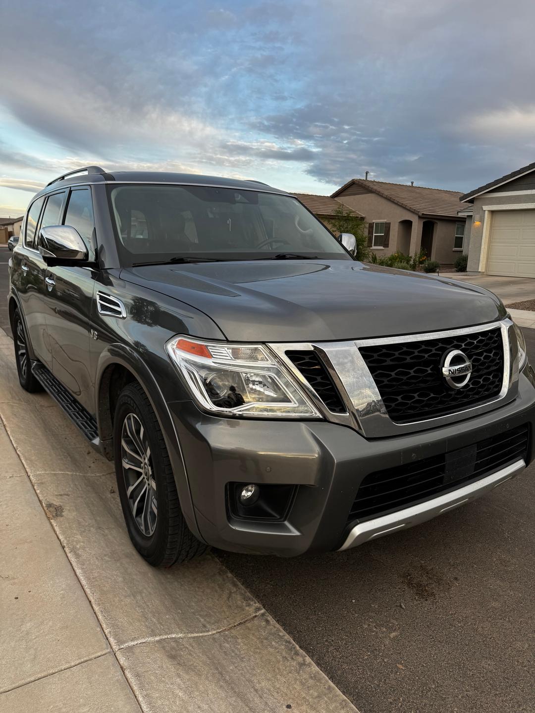 Nissan_Armada 