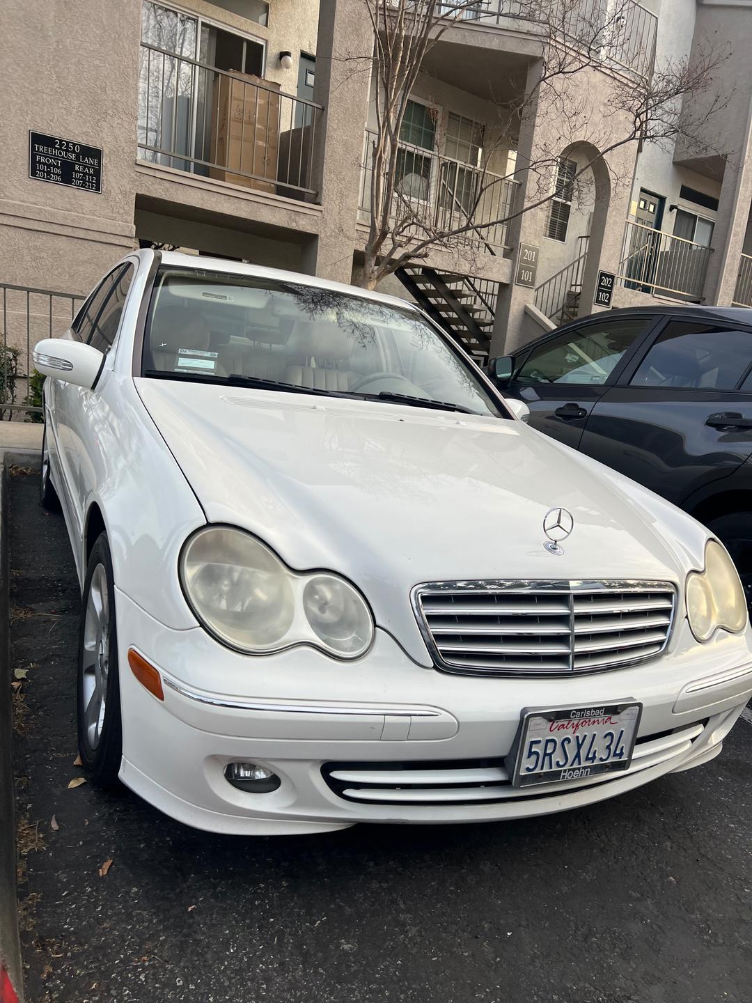 Mercedes-Benz_C Class 