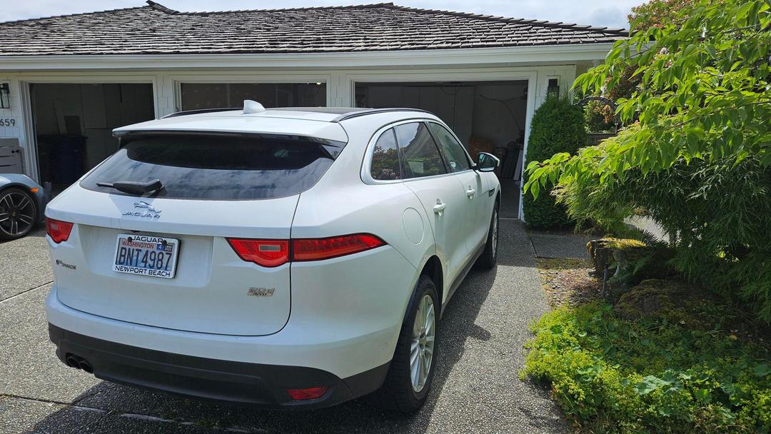 Jaguar_F-Pace 