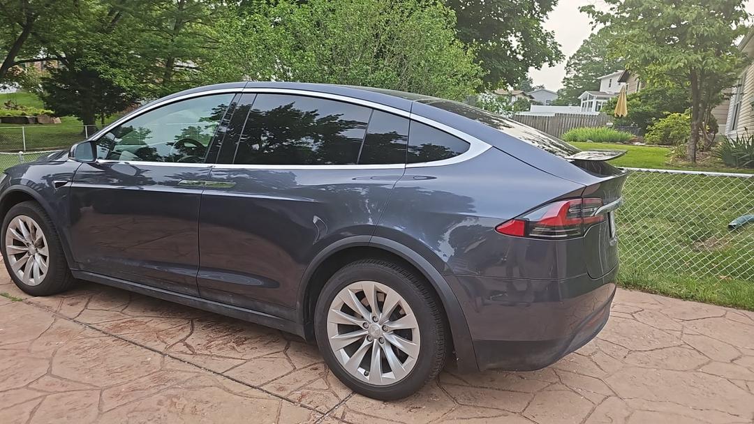 Tesla_Model X 