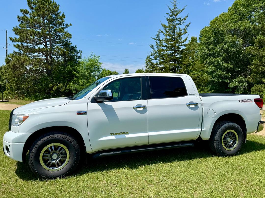 Toyota_Tundra 
