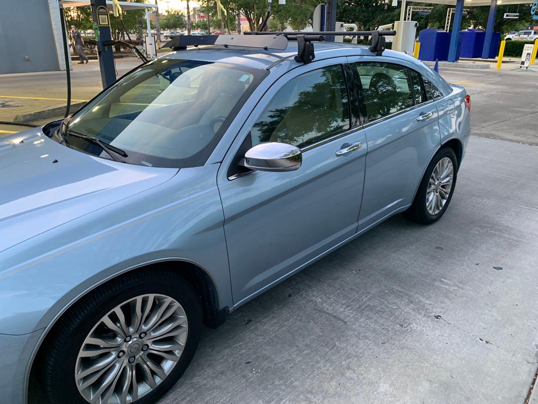 Chrysler_200 