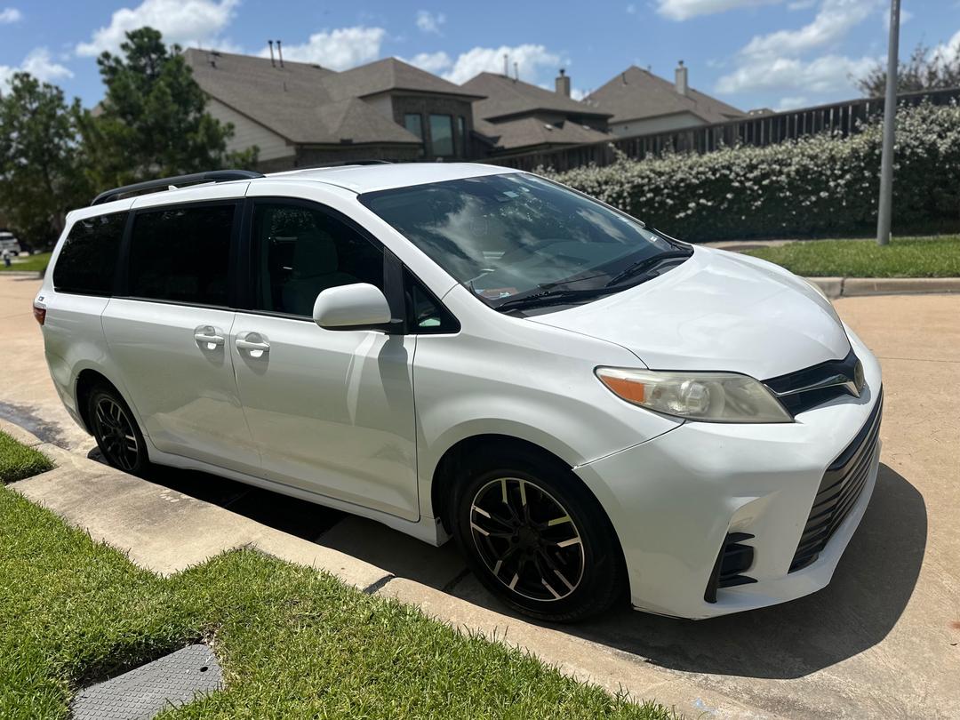 Toyota_Sienna 