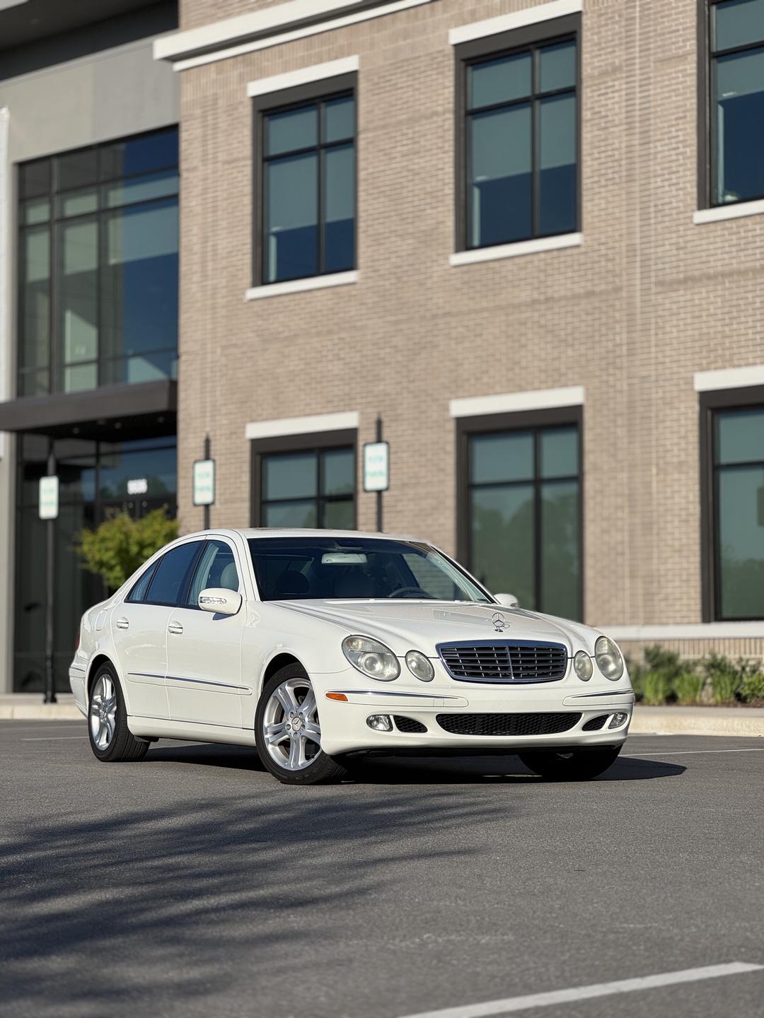Mercedes-Benz_E Class 