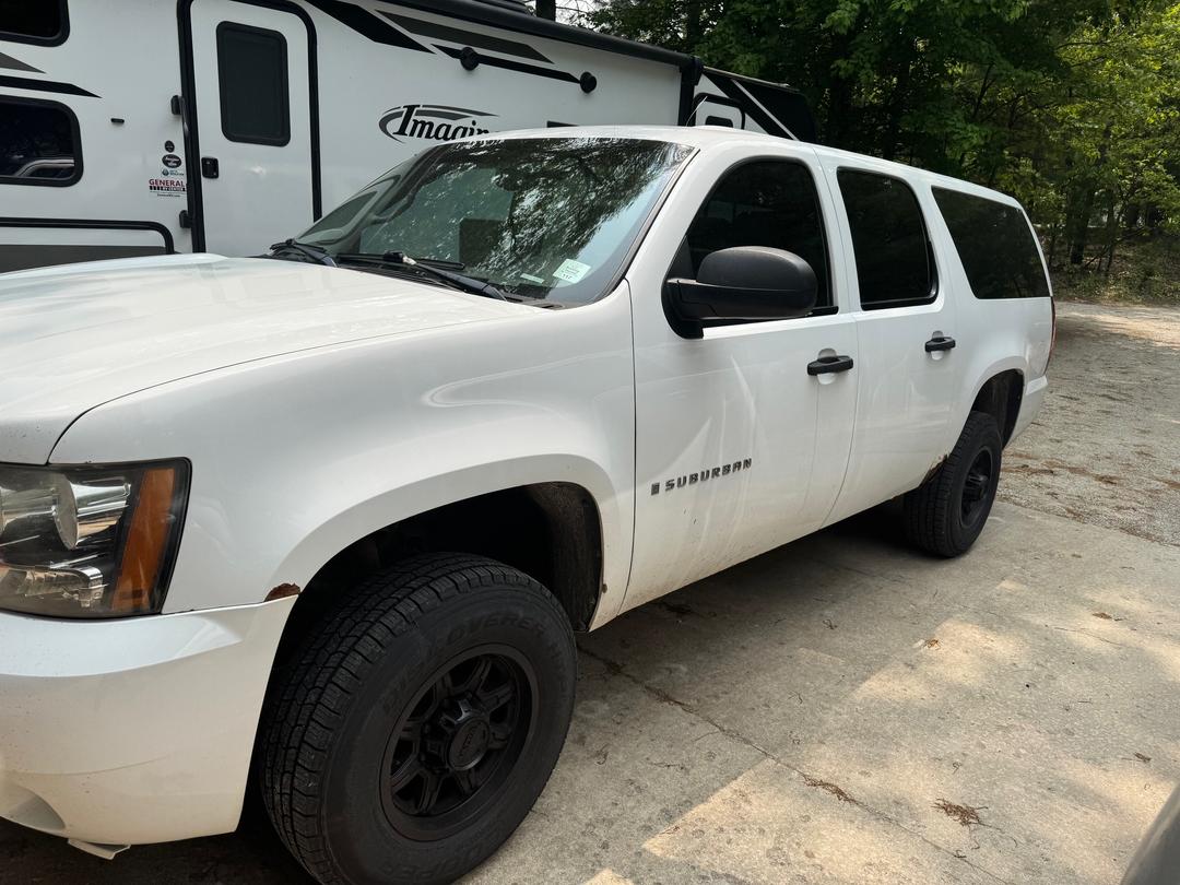 Chevrolet_Suburban 