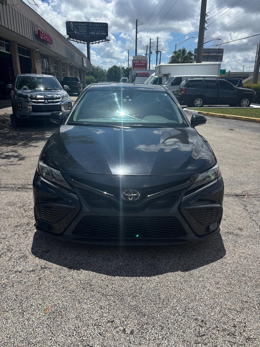 Toyota_Camry 