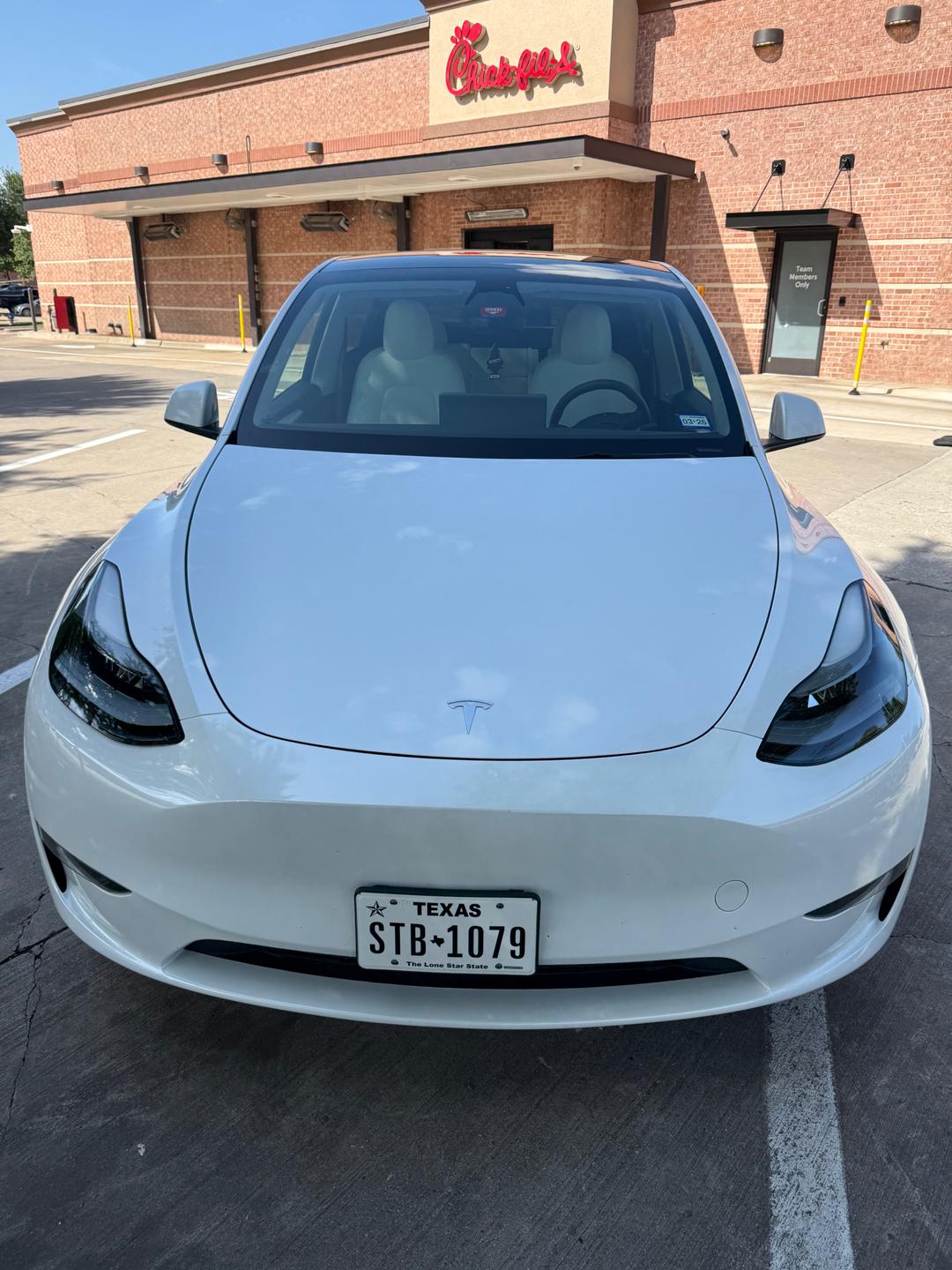 Tesla_Model Y 