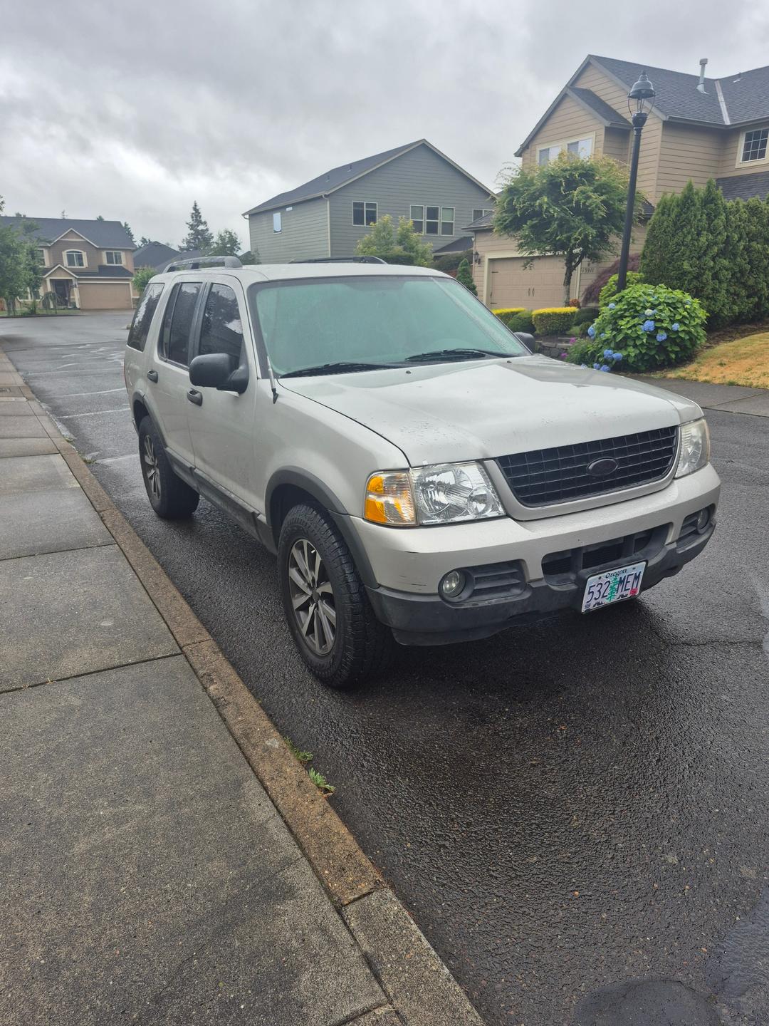 Ford_Explorer 
