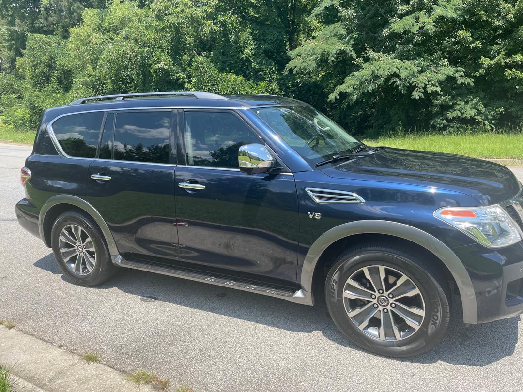 Nissan_Armada 