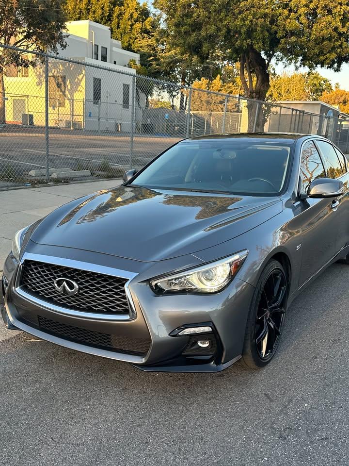 INFINITI_Q50 