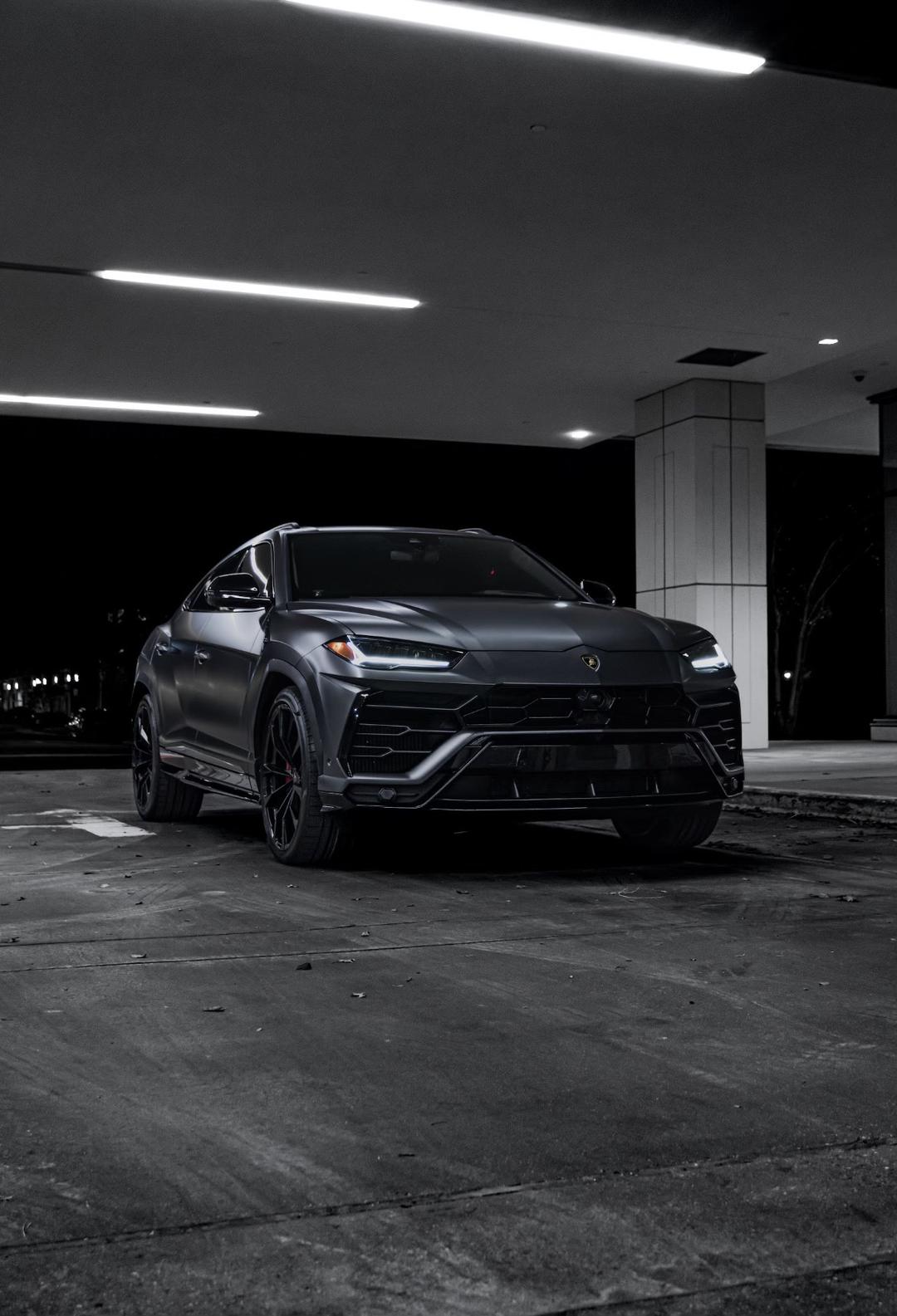 Lamborghini_Urus 