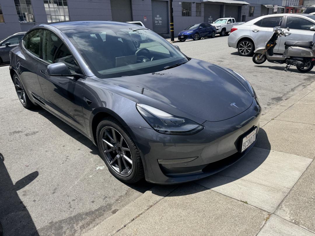 Tesla_Model 3 