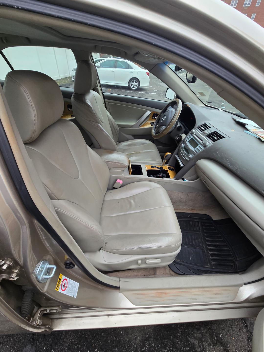 Toyota_Camry 