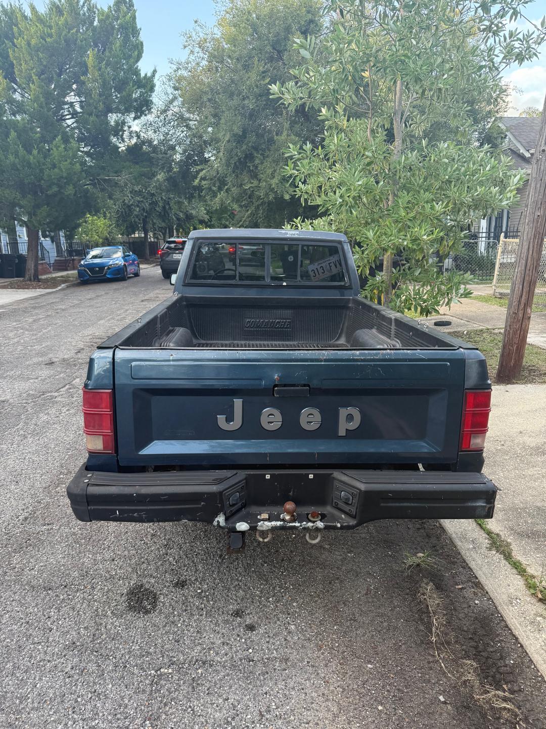 Jeep_Comanche Pickup 