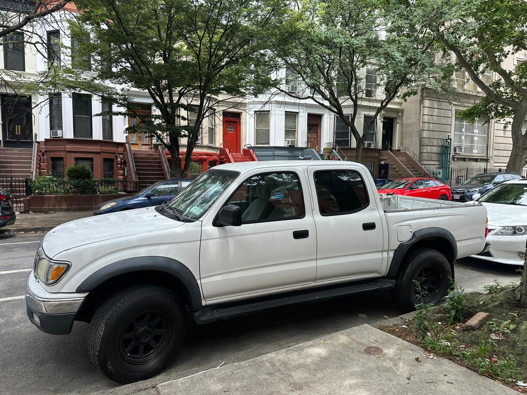 Toyota_Tacoma 