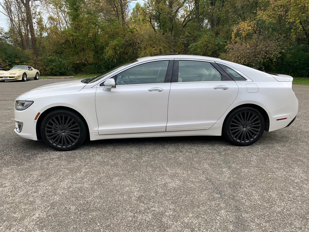 Lincoln_MKZ 