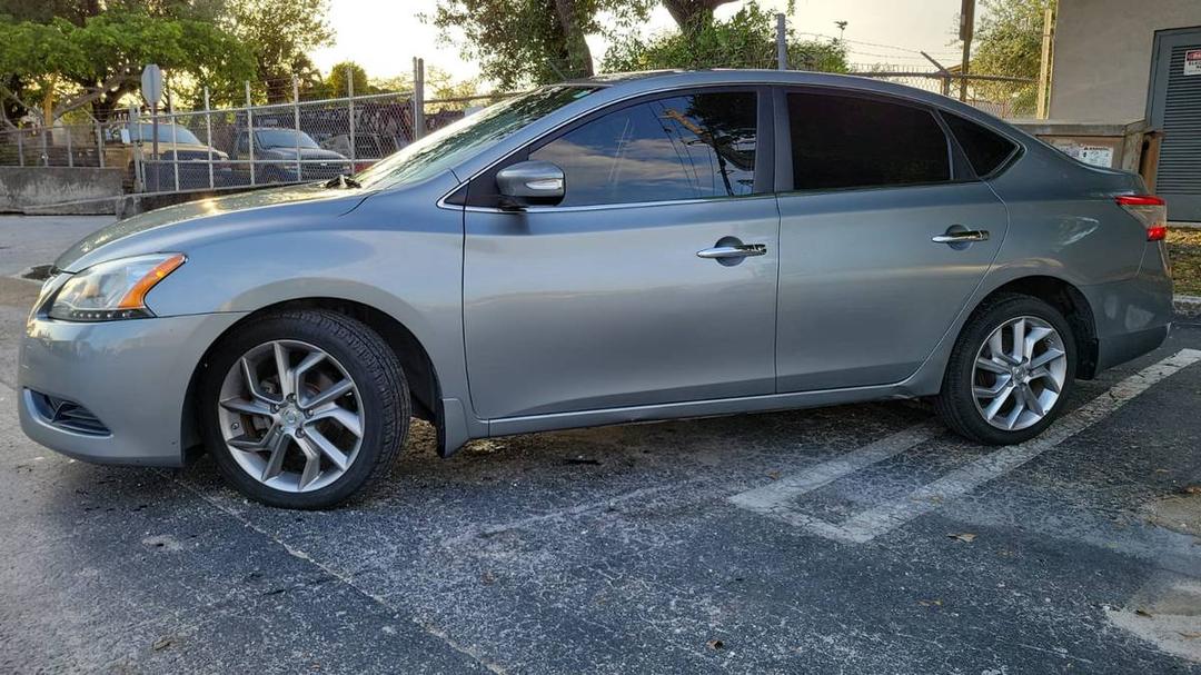Nissan_Sentra 