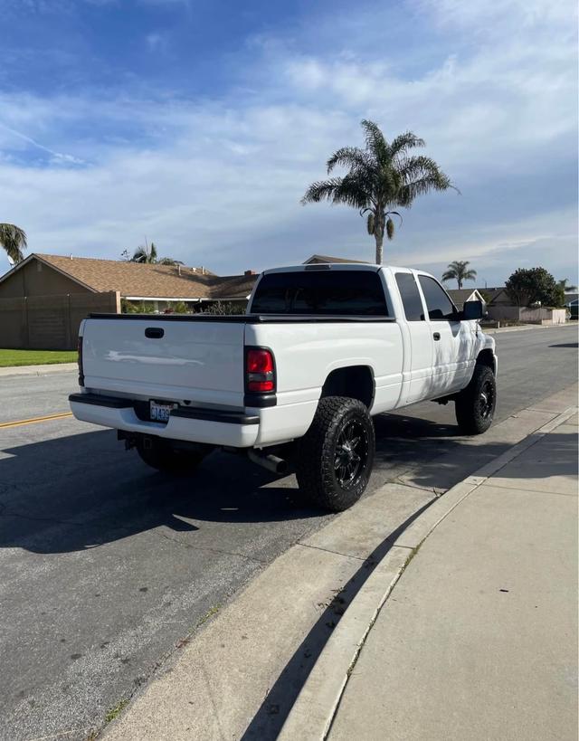 car_image_202x236