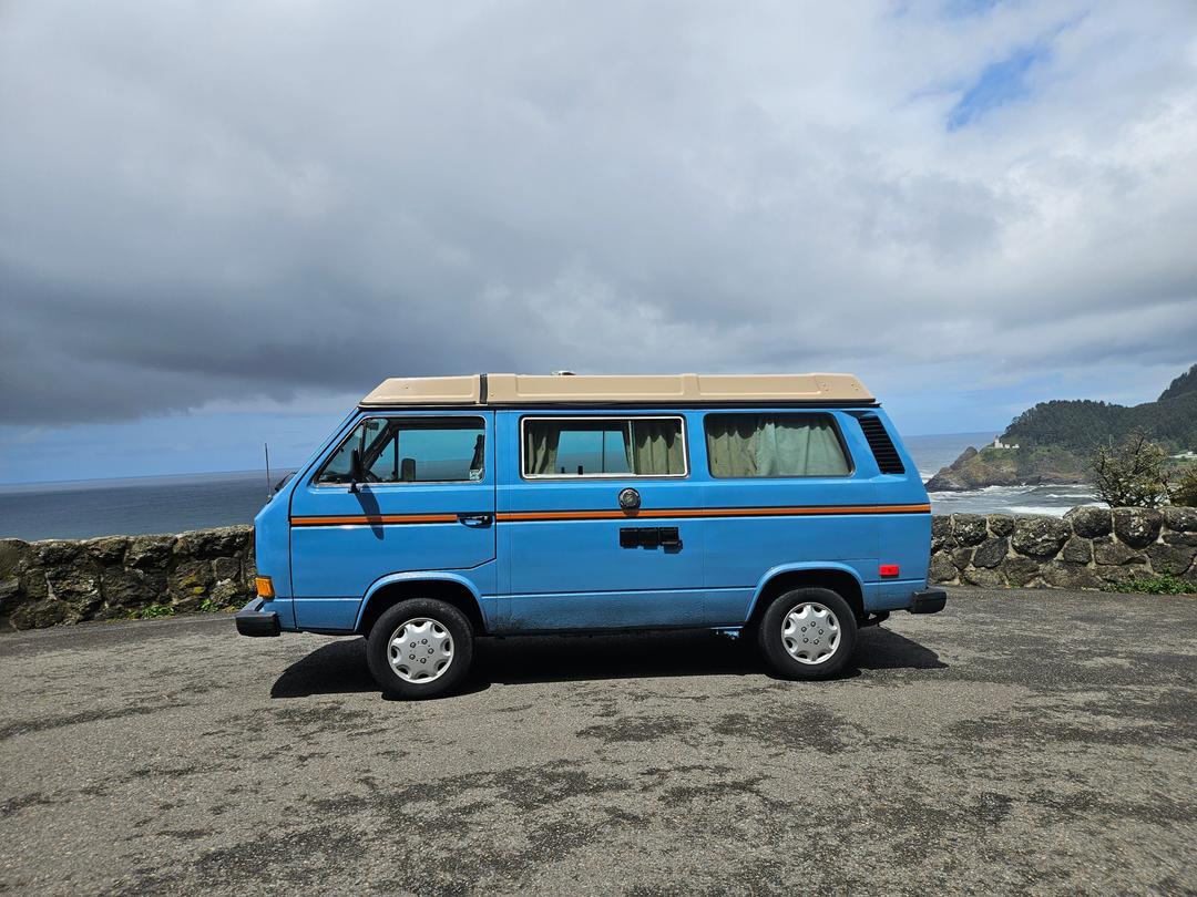 Volkswagen_Vanagon Wagon 