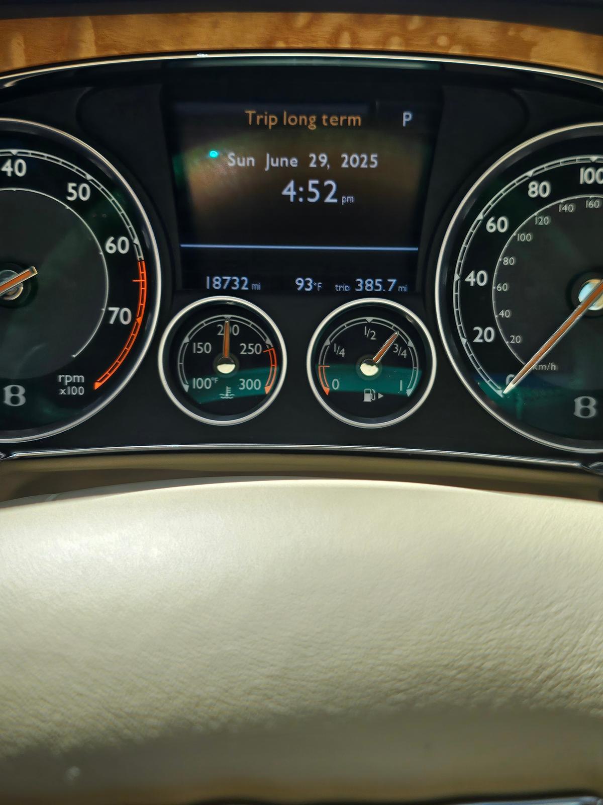 car_image_564x480 - 