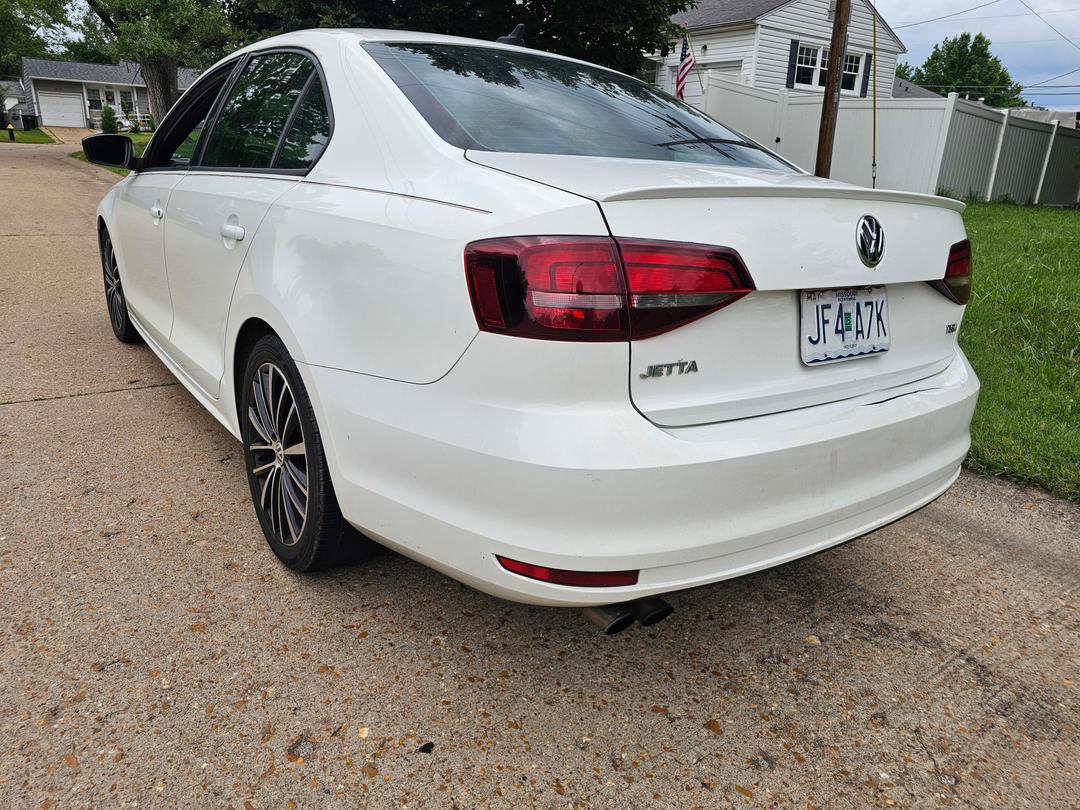 Volkswagen_Jetta 