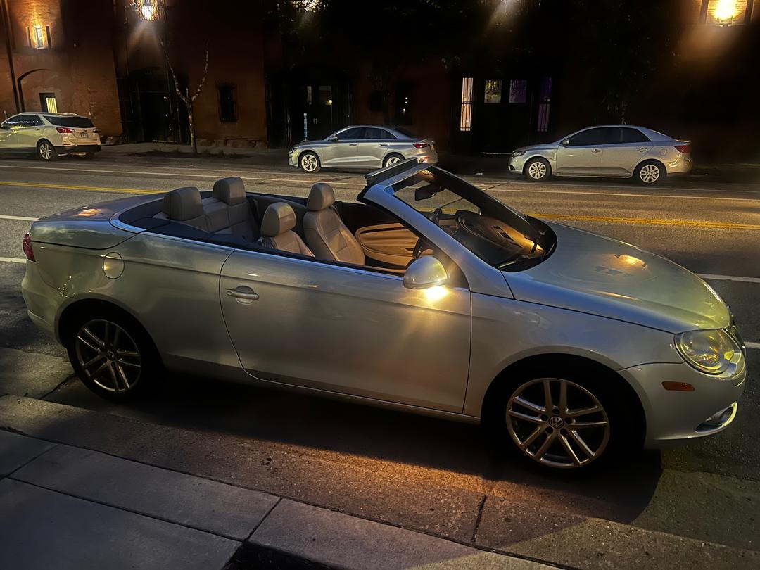 Volkswagen_Eos 