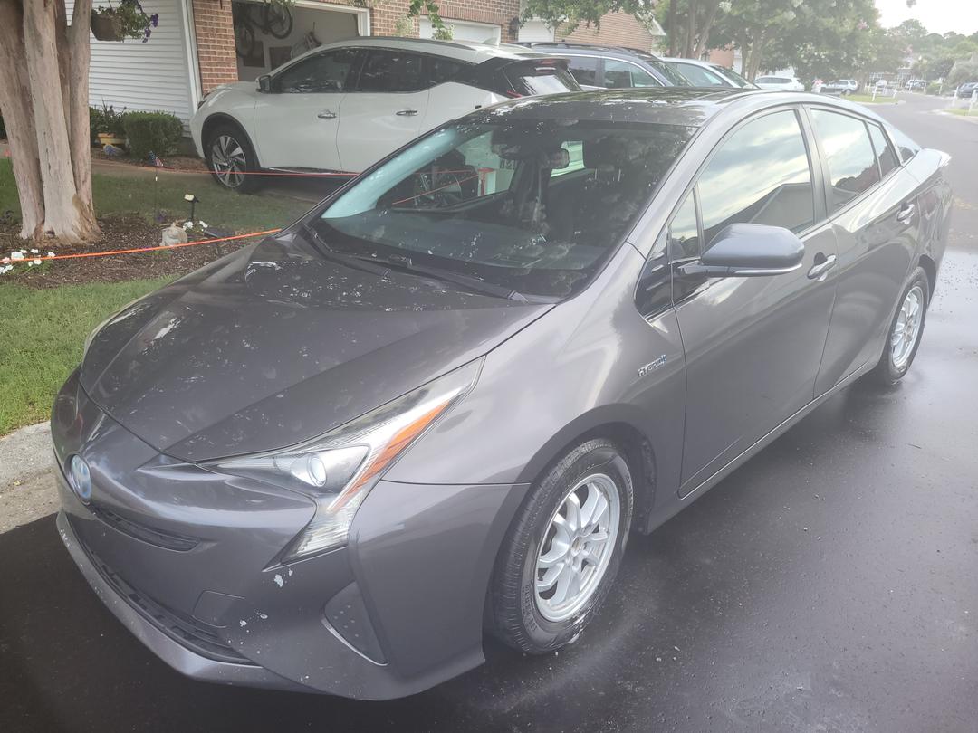 Toyota_Prius 