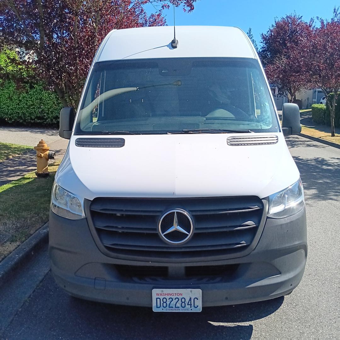 Mercedes-Benz_Sprinter 2500 