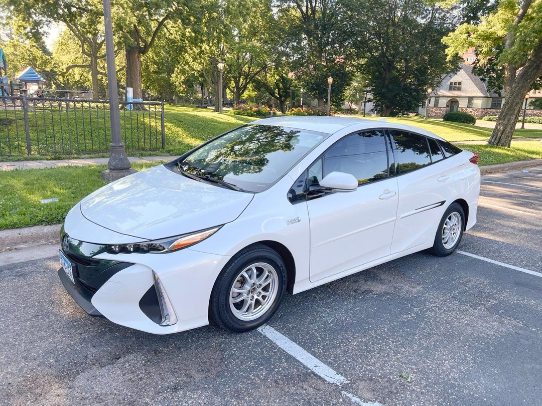 Toyota_Prius Prime 