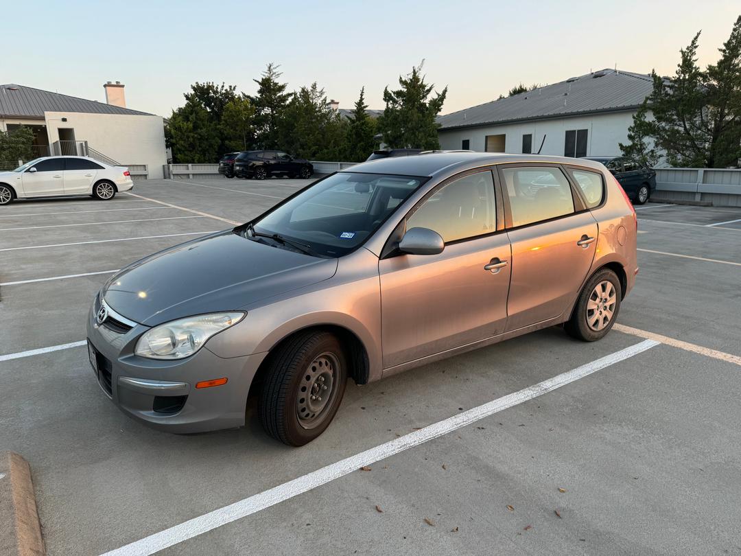 Hyundai_Elantra 