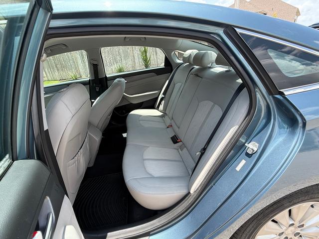 car_image_202x236