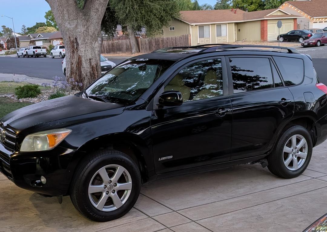 Toyota_RAV4 