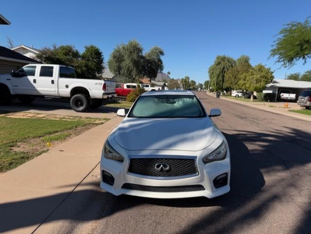 INFINITI_Q50 