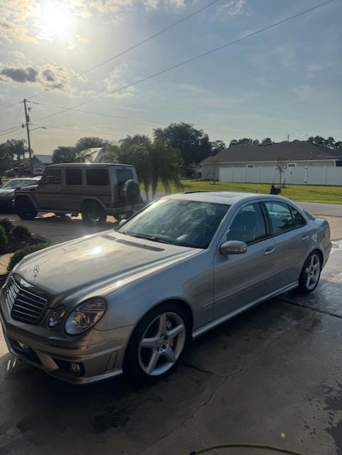 Mercedes-Benz_E Class 