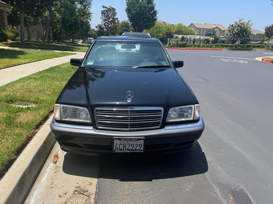 Mercedes-Benz_C Class 