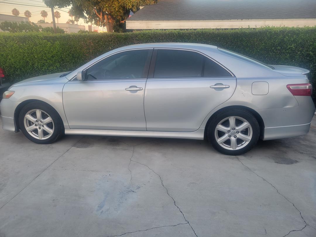 Toyota_Camry 