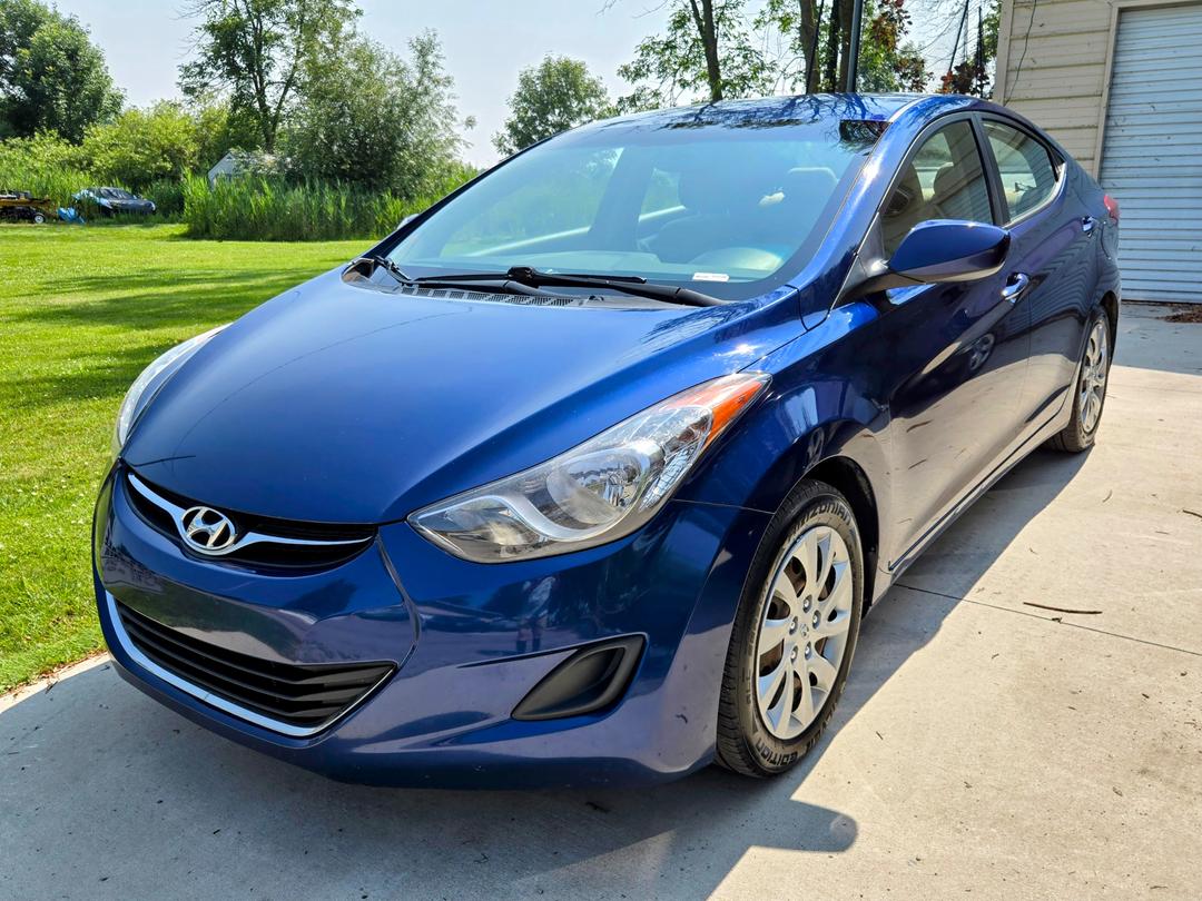 Hyundai_Elantra 