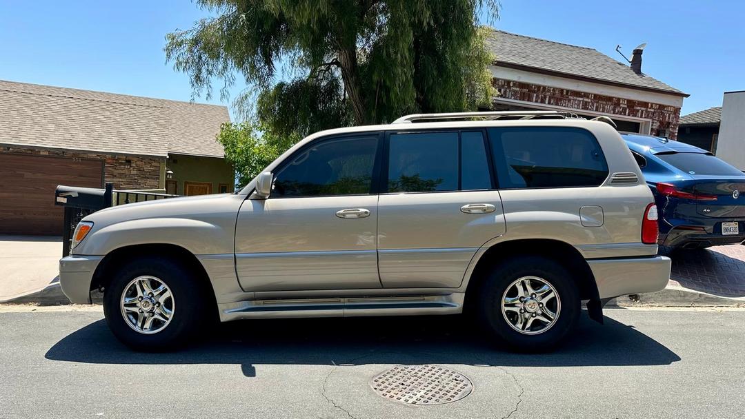 Lexus_LX 470 